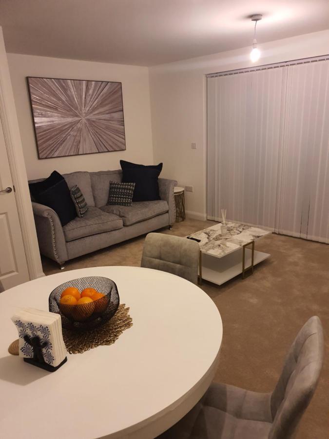 The Joyland Residential Home رومسي المظهر الخارجي الصورة